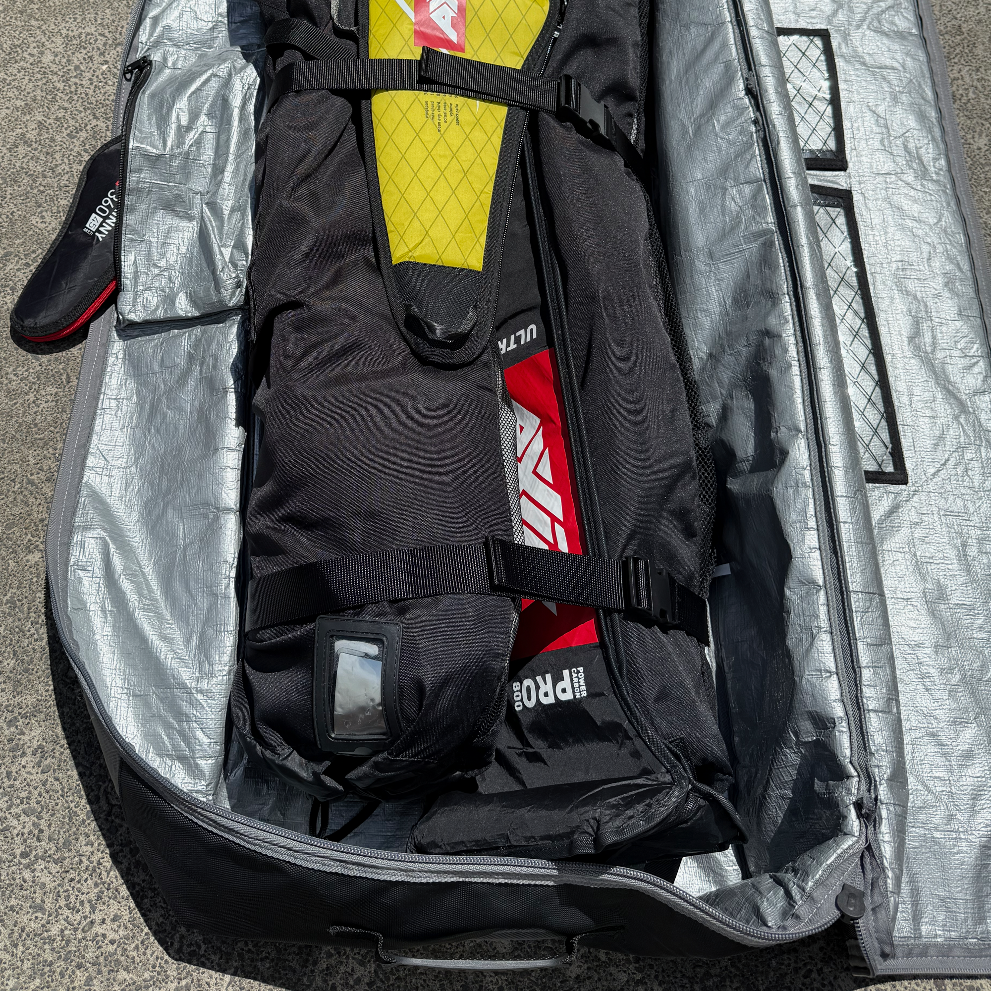Quiver Time プロツアー仕様 1400 Foil Quiver Bag - AXIS Foils